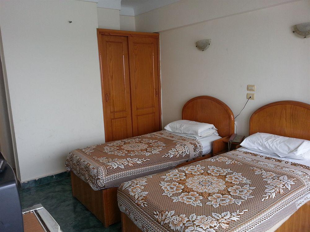 Cleopatra Hotel Alexandria (Adults Only) Exterior photo