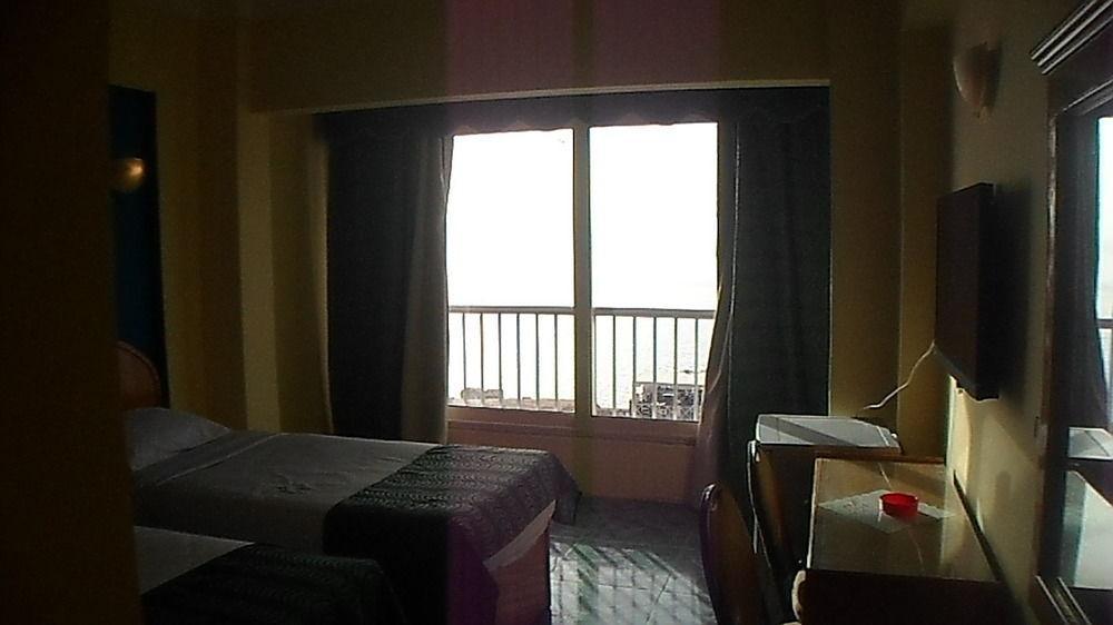 Cleopatra Hotel Alexandria (Adults Only) Exterior photo