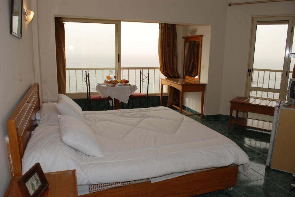 Cleopatra Hotel Alexandria (Adults Only) Exterior photo