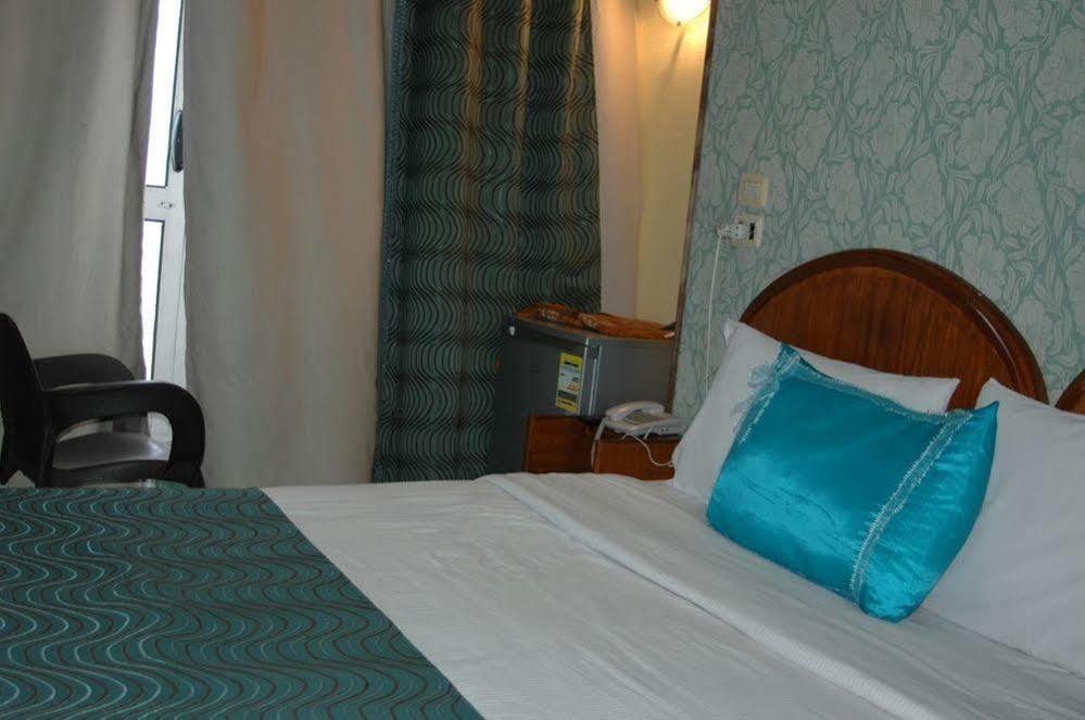 Cleopatra Hotel Alexandria (Adults Only) Exterior photo
